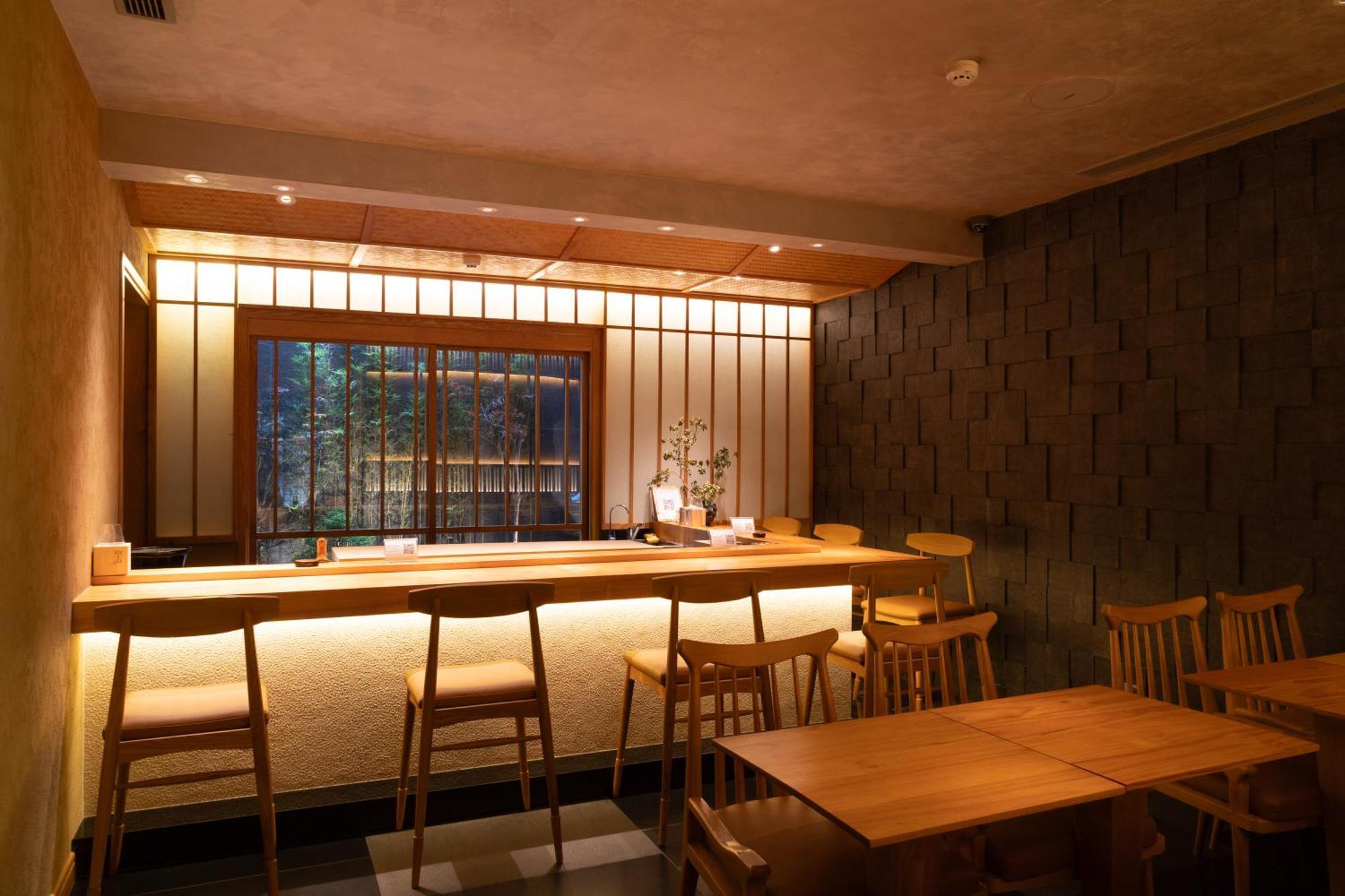 Khách sạn Suzu Saigon - A Boutique