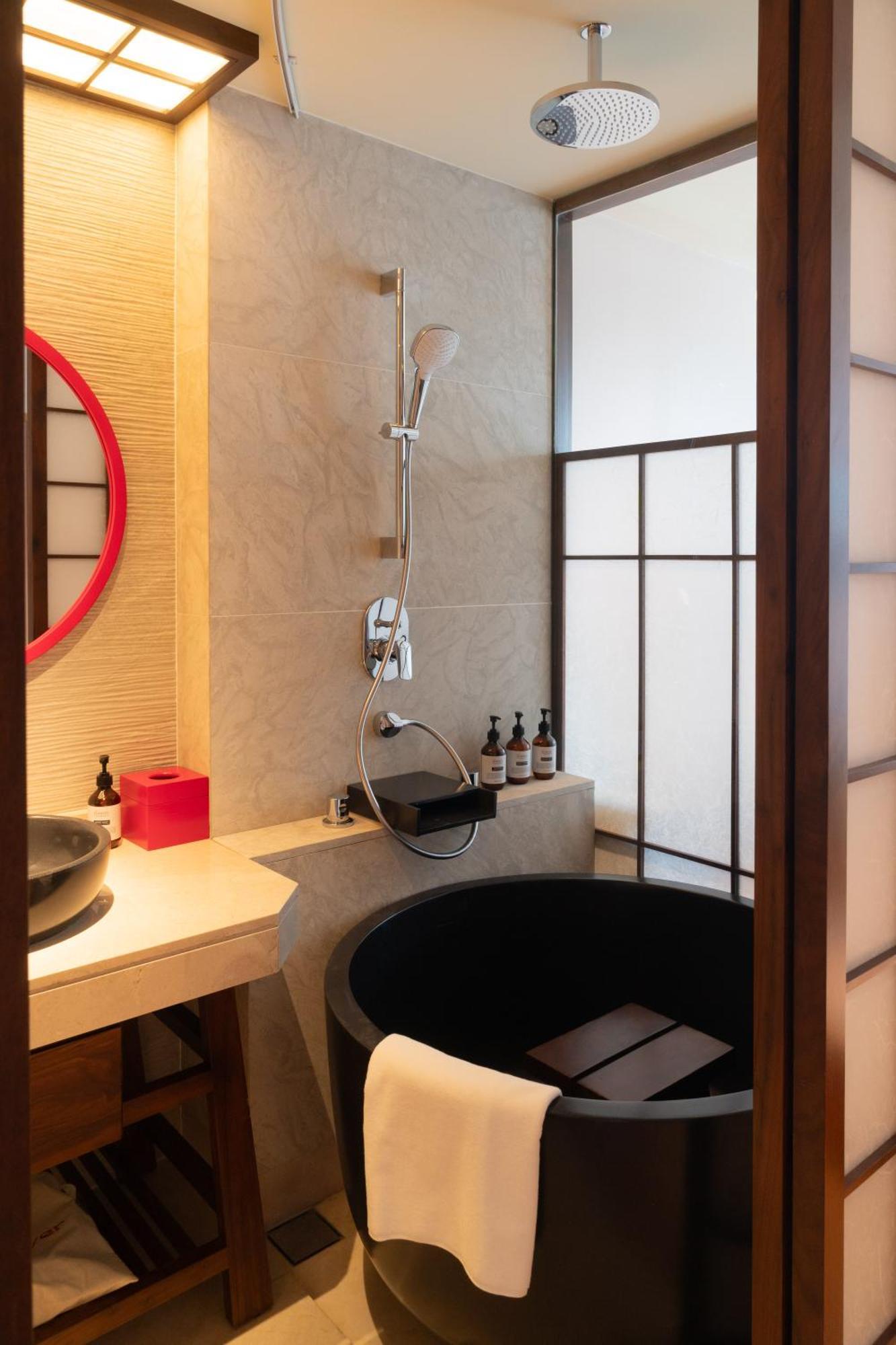 Suzu Saigon - A Boutique Khách sạn TP. Hồ Chí Minh