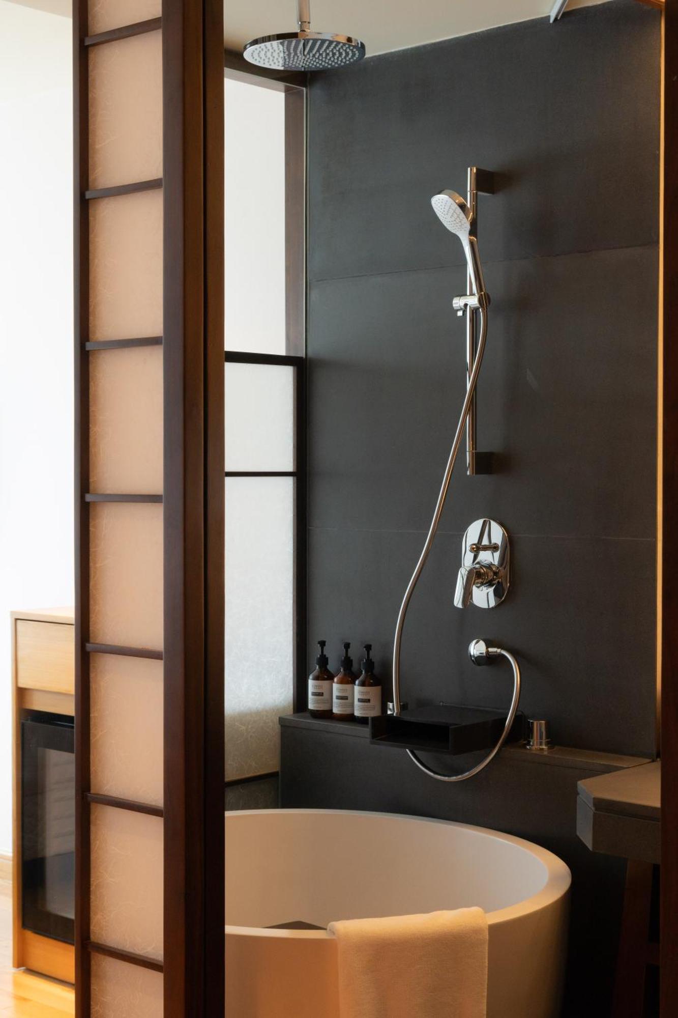 Khách sạn Suzu Saigon - A Boutique TP. Hồ Chí Minh